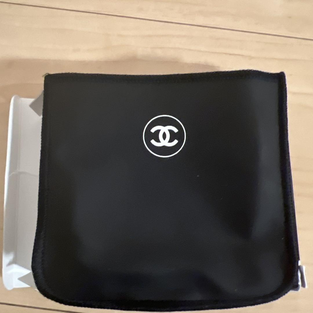 トライアルセット・サンプル CHANEL LE BLANC 21 BEIGE 12g