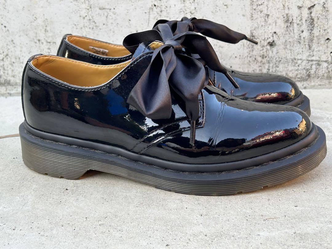 Dr. Martens BEAMSコラボ 黒 リボン付きローファー Dr Martens ドクターマーチン×ビームス ローファー エナメル