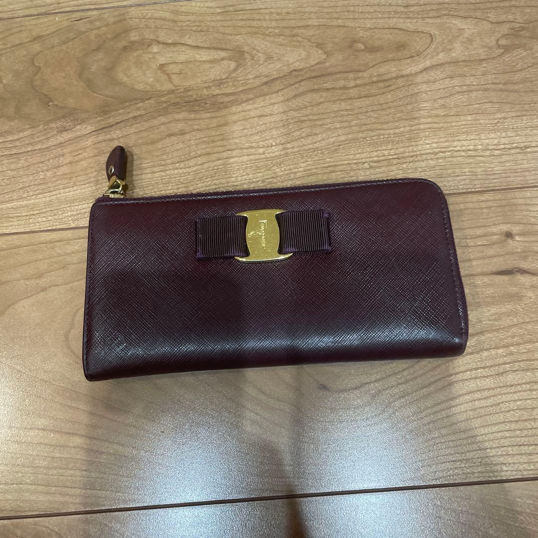 サルバトーレフェラガモ長財布