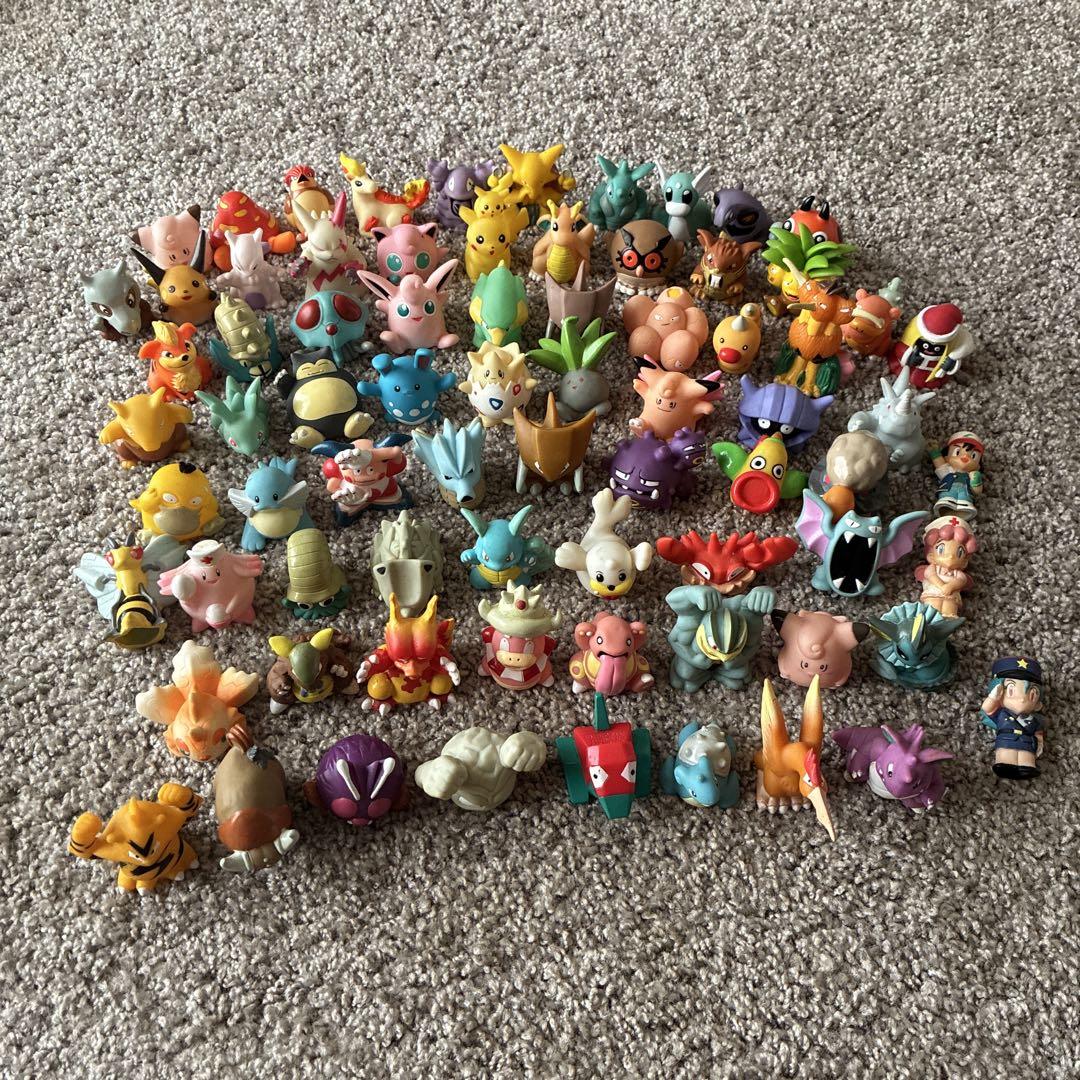 ポケモン 1996〜2004 指人形75体　おまけ16個　値下げします