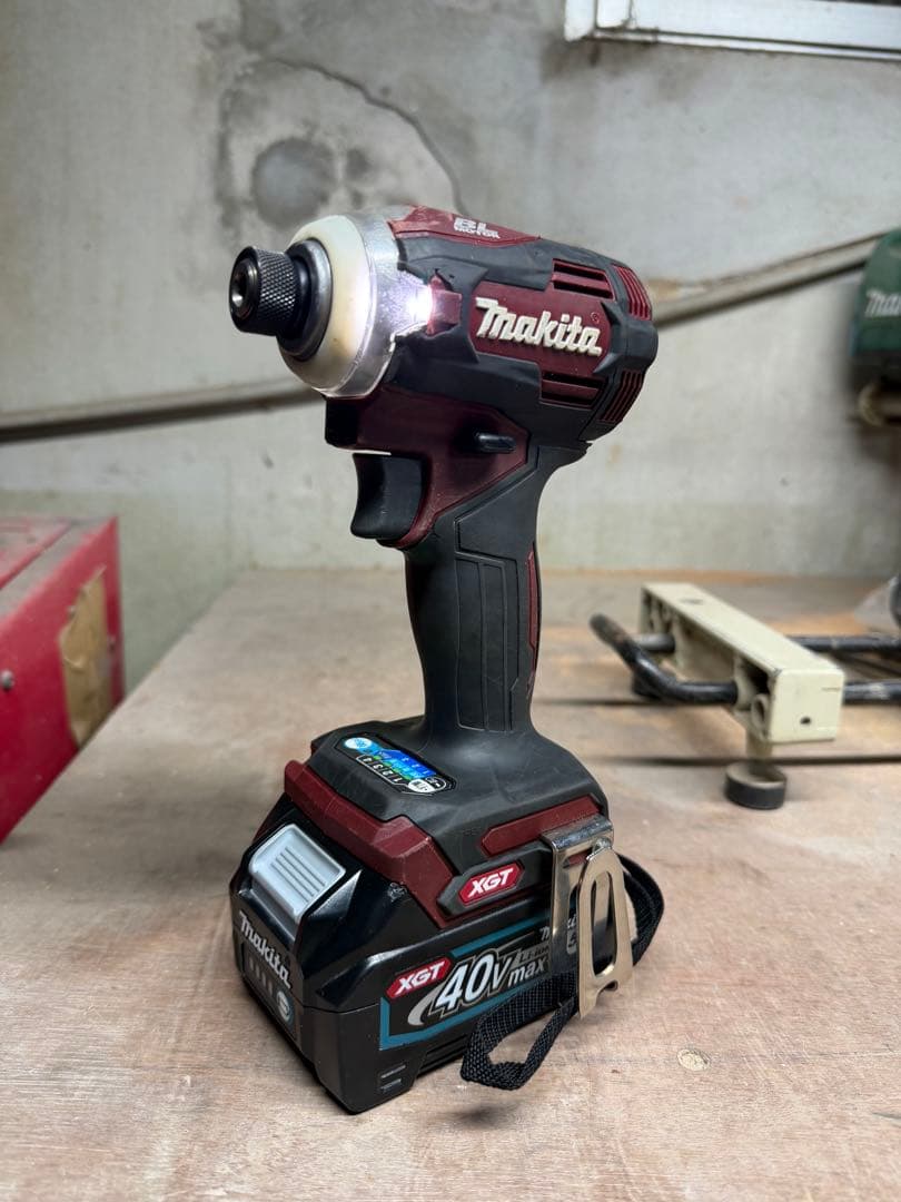 マキタtd001gやや傷や汚れあり