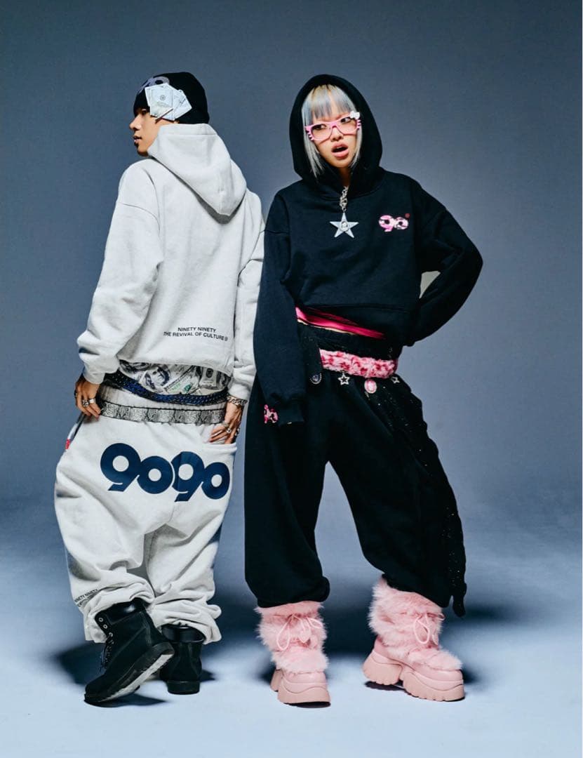 90 Logo Original セットアップ フーディ パンツ グレー 90 Logo Original セットアップ フーディ パンツ グレー