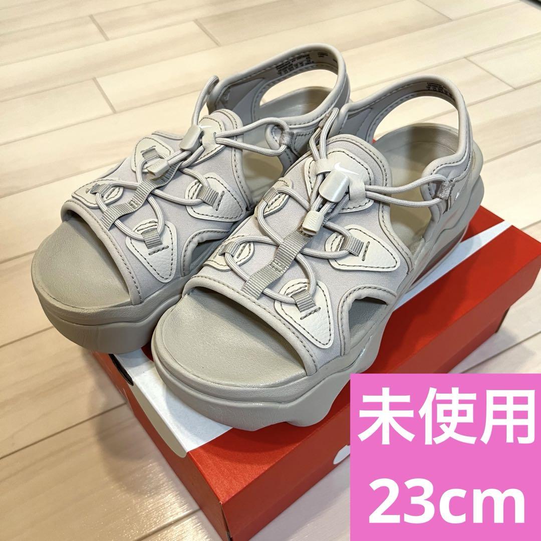 グランドセール 漫画 未使用品 NIKE エアマックスココ 23cm クリーム2 - メルカリ 靴