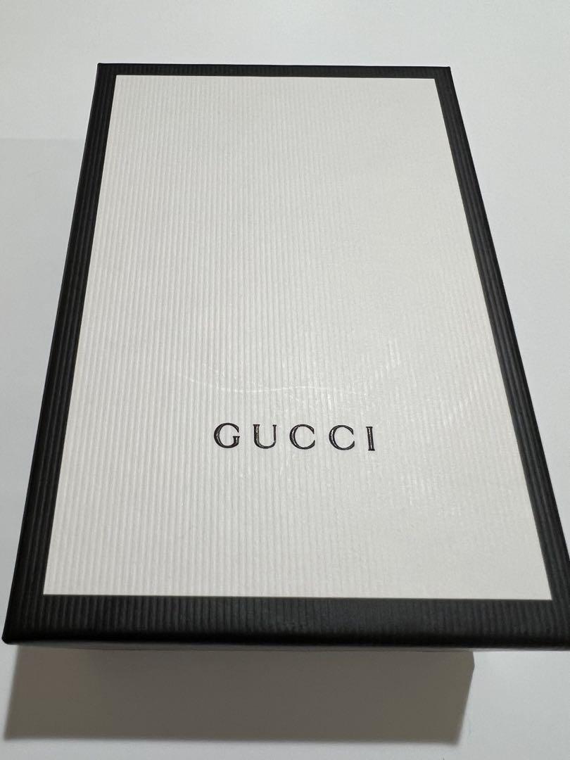 Gucci 猫刺繍 二つ折り財布