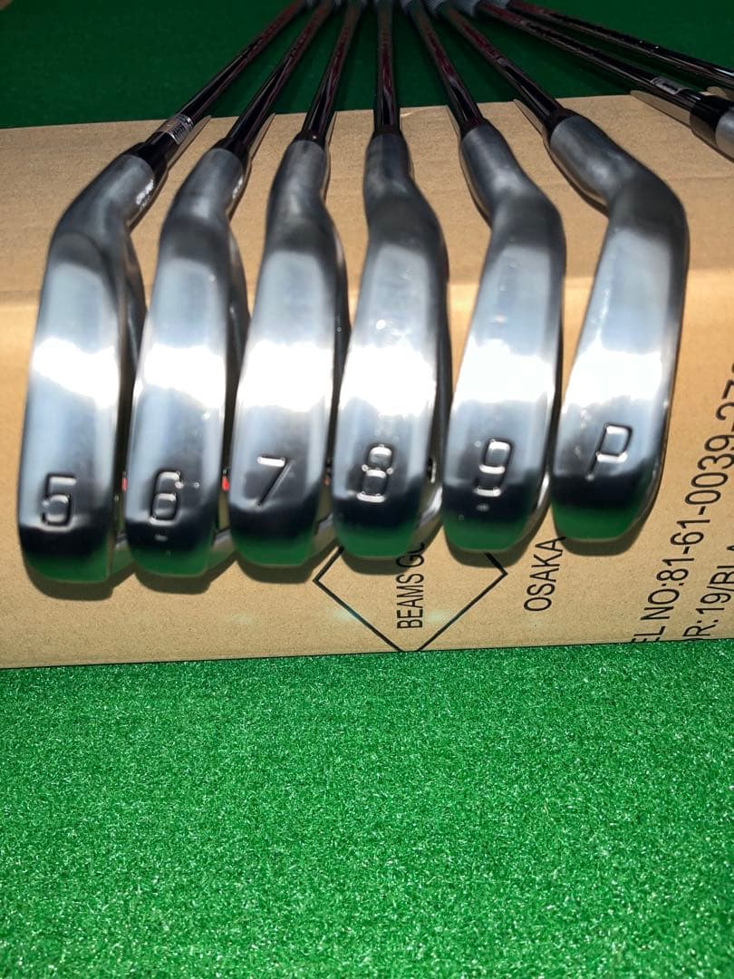 ✴️保証書付)221CB アイアン6本 & BITING SPINウェッジ2本 ✴️保証書付)221CB アイアン6本 & BITING SPINウェッジ2本