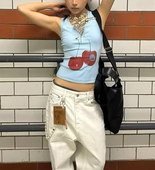 00s Archive スカル 総柄 グラフィック ノースリーブ お兄系 パンク 00s スカル 総柄 オールオーバープリント コットンTシャツ