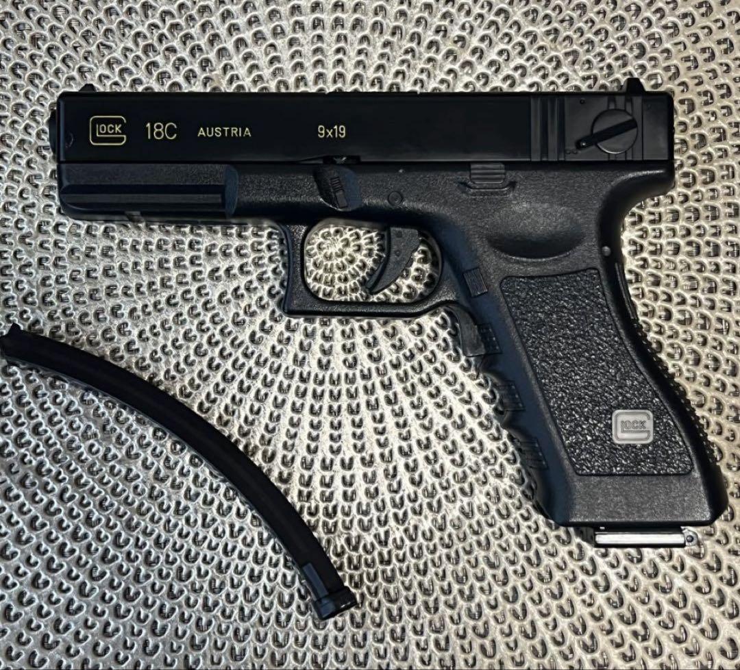 美品　東京マルイ　カスタム　グロック18C 金属ピニオン　墨入れ　艶ブラック塗装