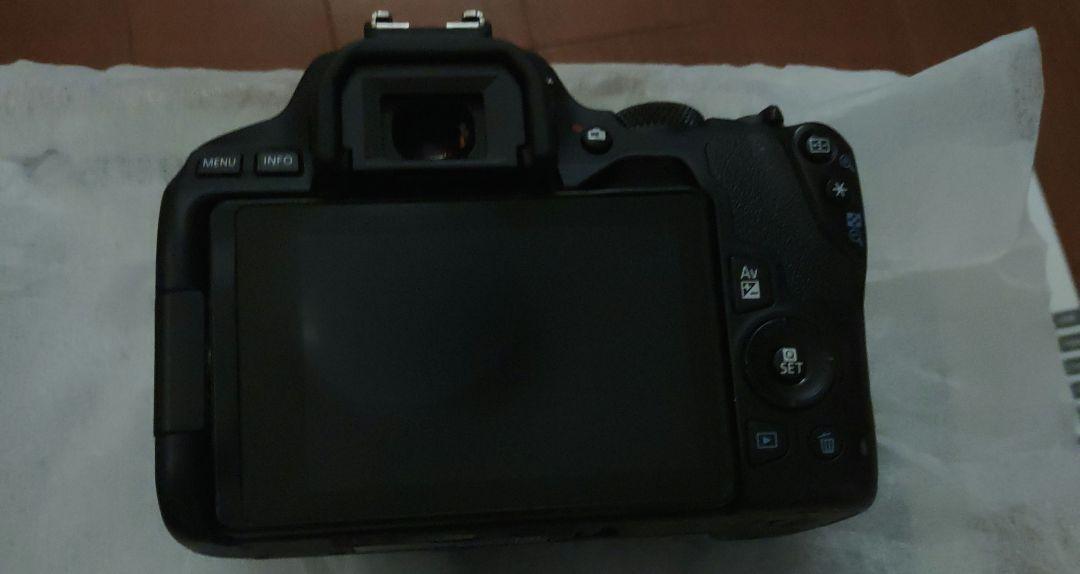Canon EOS
