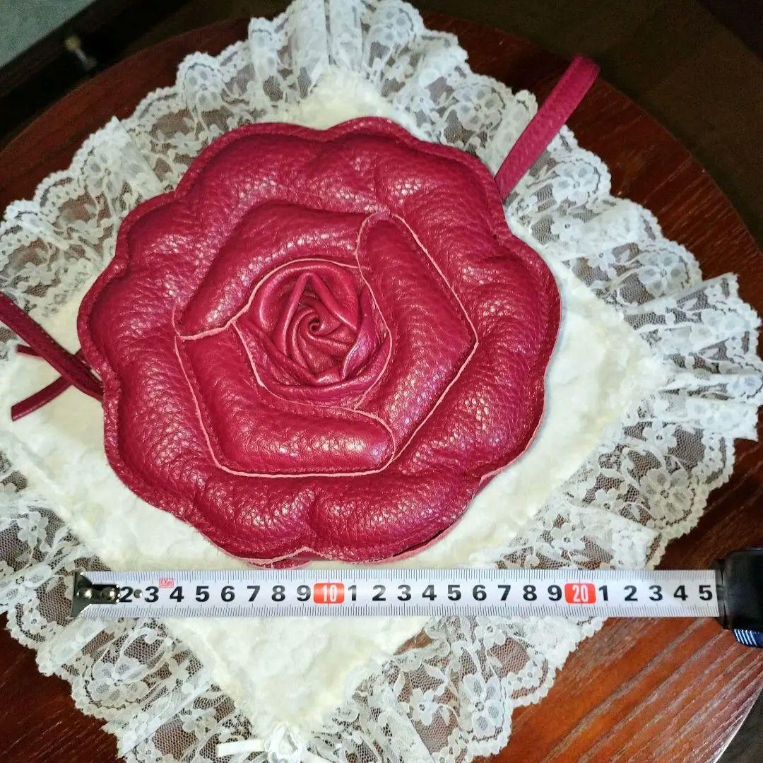 ♢セール✨ミニショルダーバッグ♢赤♢薔薇模様✨オシャレ