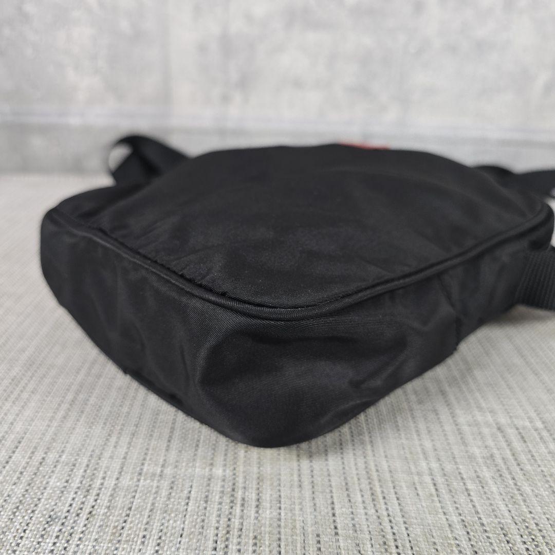 超美品 プラダ スポーツ テスート　ナイロン　ショルダーバッグ　クロスボディ