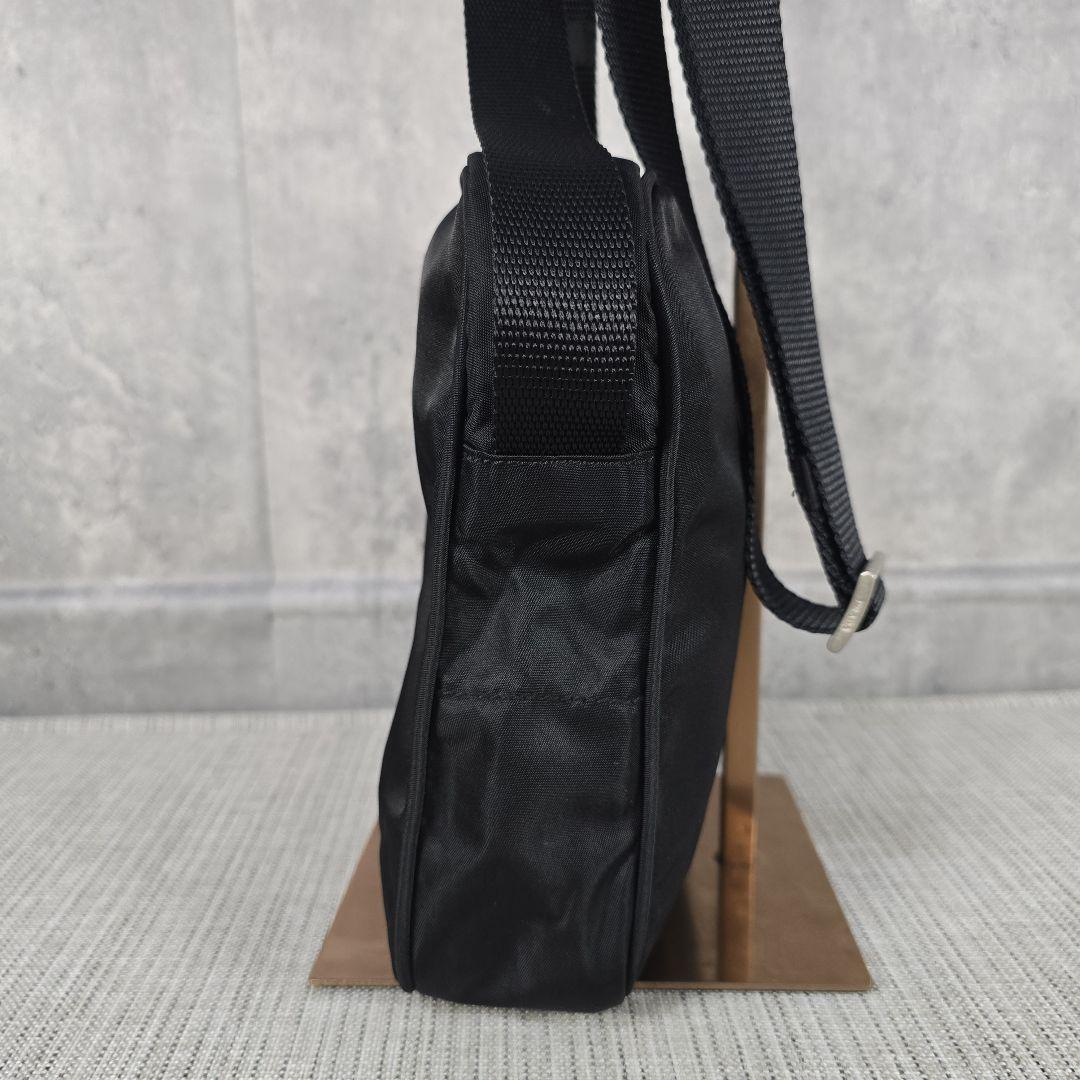 超美品 プラダ スポーツ テスート　ナイロン　ショルダーバッグ　クロスボディ