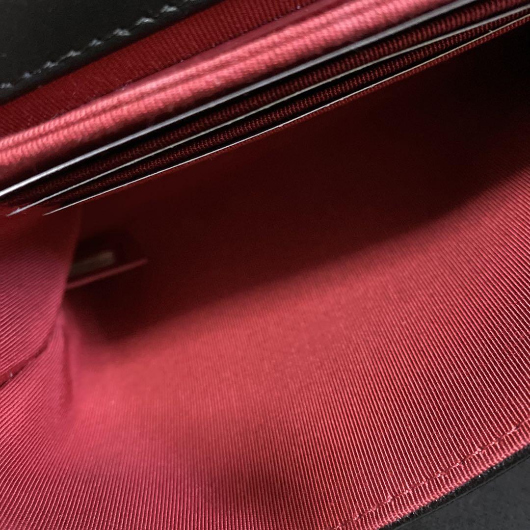 新品未使用　CHANEL19ポーチ