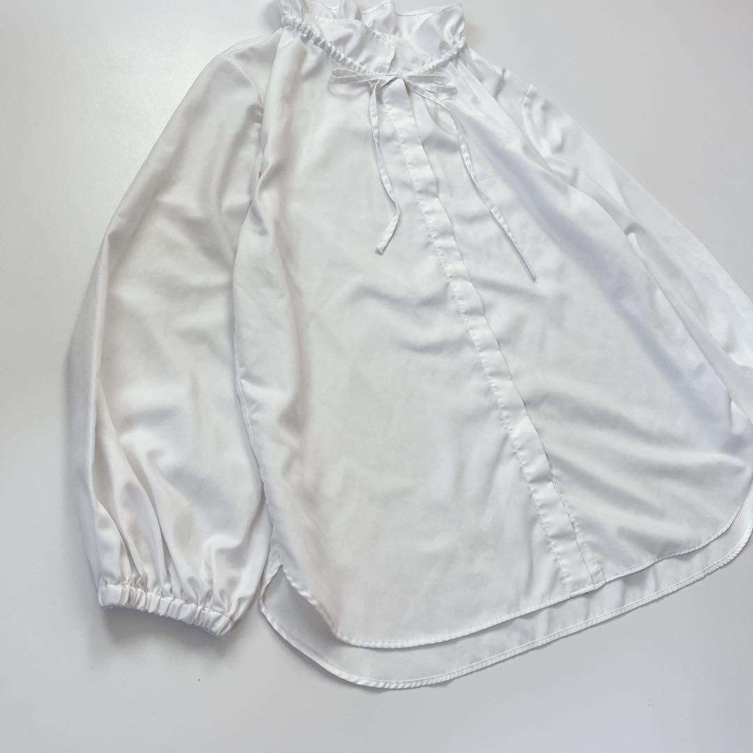 ▪️ 近年 美品 ユナイテッドアローズ フリルカラー リボン付