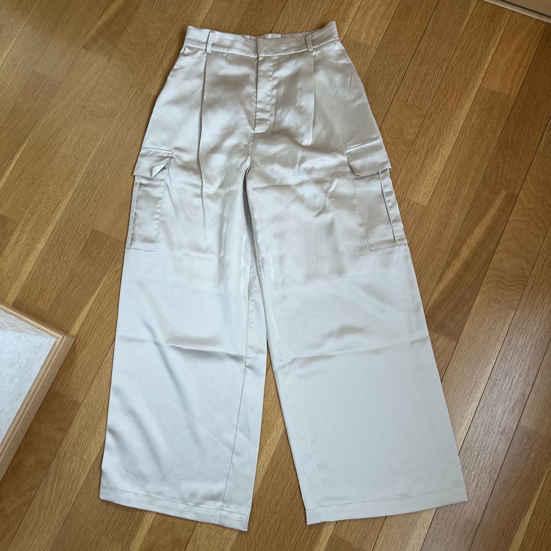 UNFILO　サテンカーゴパンツ