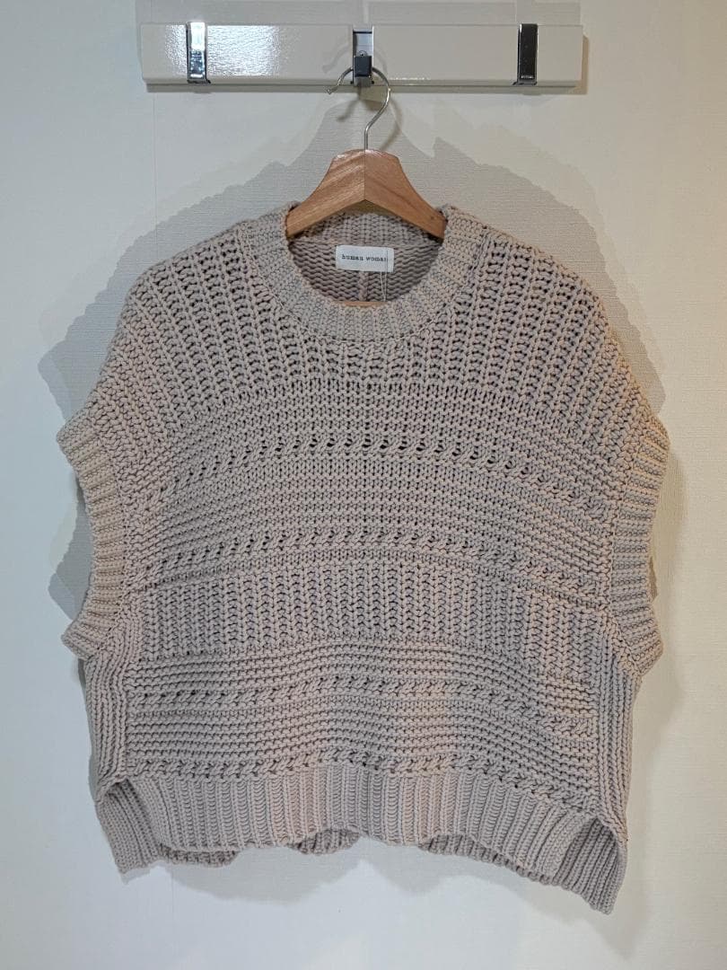 【新品・未使用】HUMAN WOMAN ベスト モカ