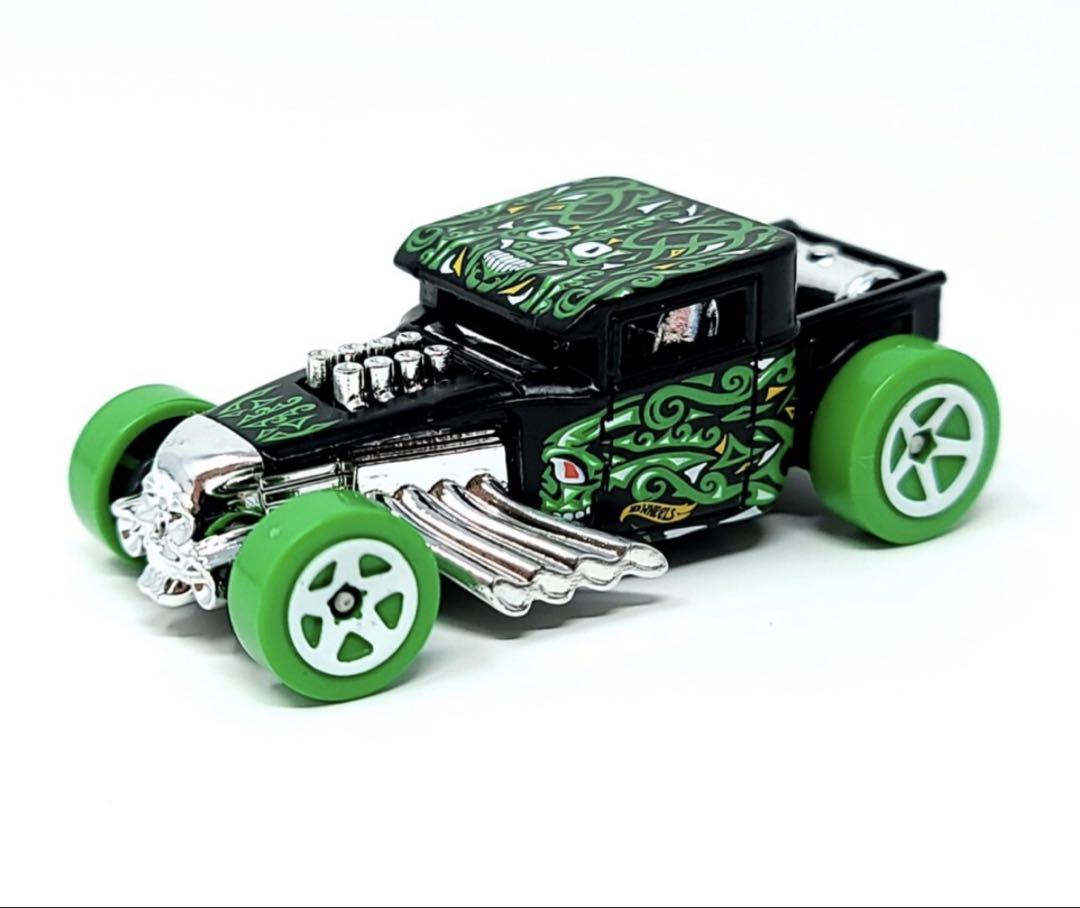 ホットウィール MYSTERY BONE SHAKER 3台
