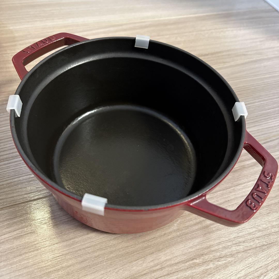 ストウブ 両手鍋 レッド 20cm