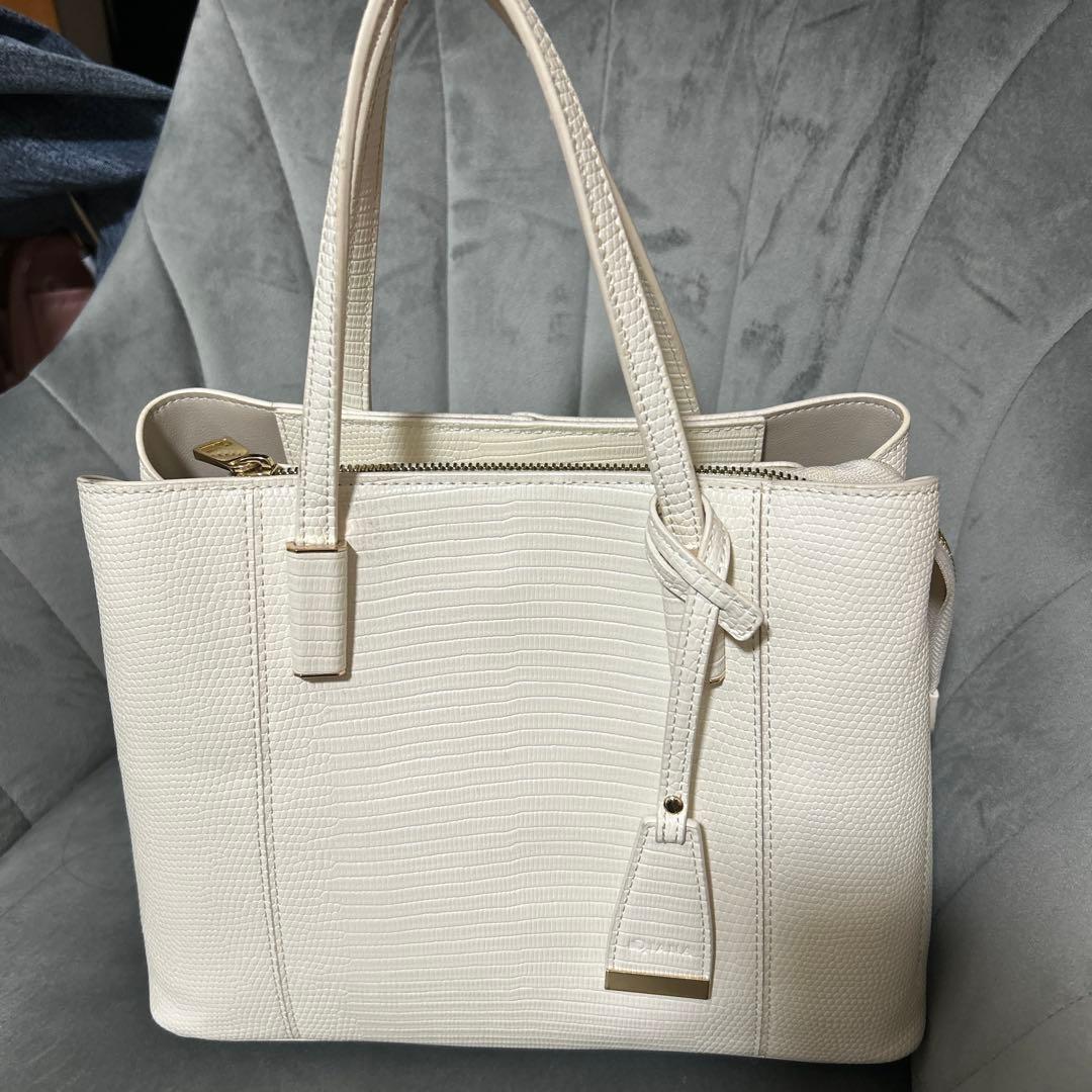 Diana ホワイト トートバッグ