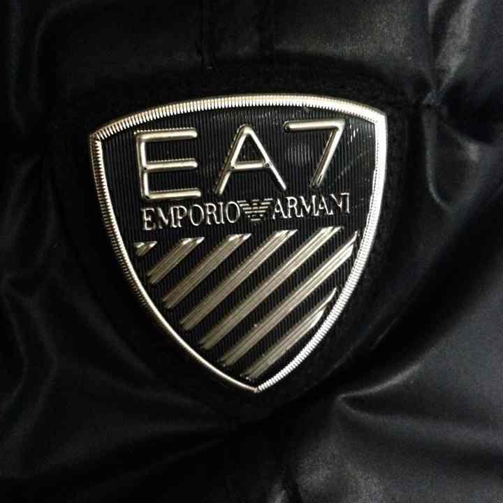 Emporio Armani エンポリオアルマーニ ダウンジャケット