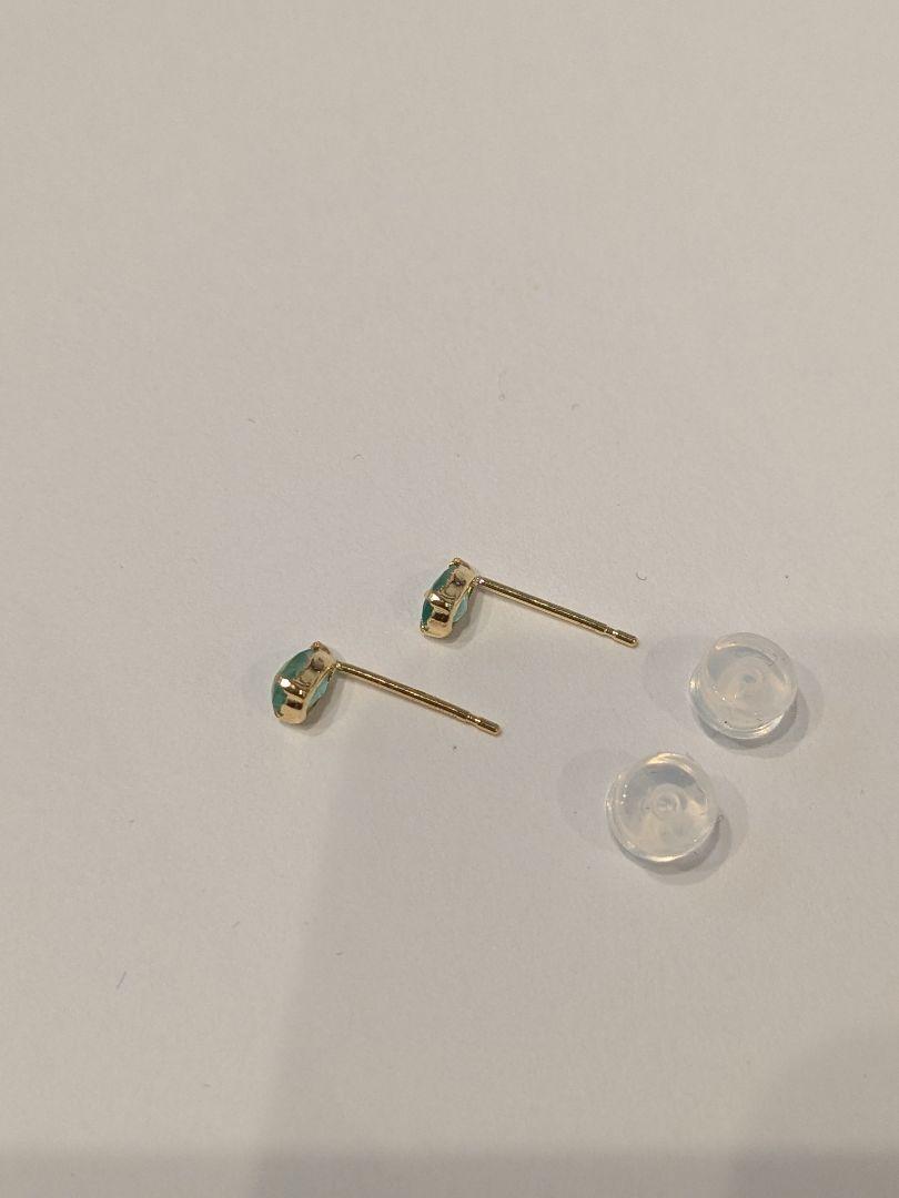 エメラルド ピアス K18 3×5mm 0.2ct
