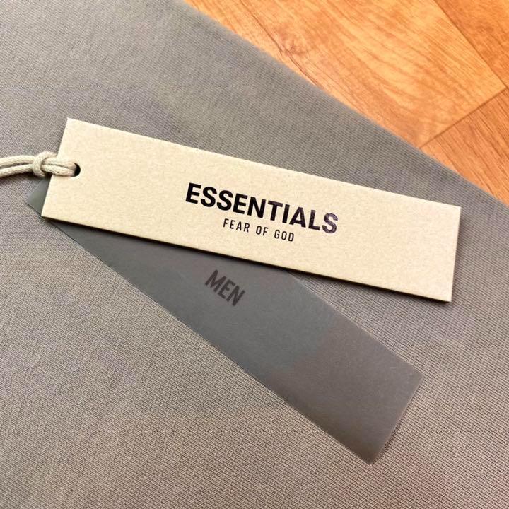 豪奢な 新品 エッセンシャルズ 厚手生地 バックプリント長袖Tシャツ 黒 特別セール中 新品生地 ベージュ 厚め。 ⑫-③ 生地/糸