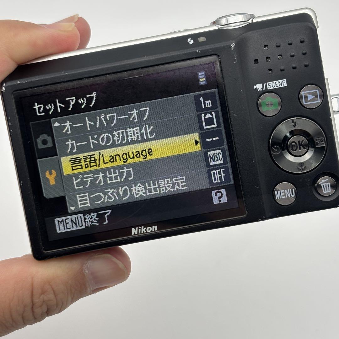 Nikon COOLPIX S570 コンパクトデジタルカメラ