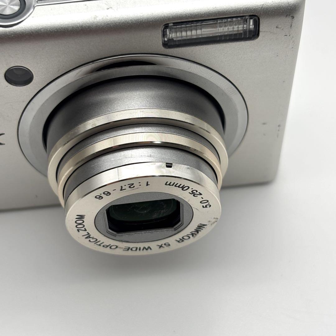 Nikon COOLPIX S570 コンパクトデジタルカメラ