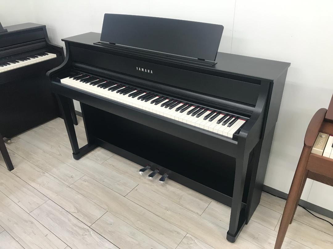 乙三★70677【電子ピアノ】YAMAHA　CLP875B　24年製