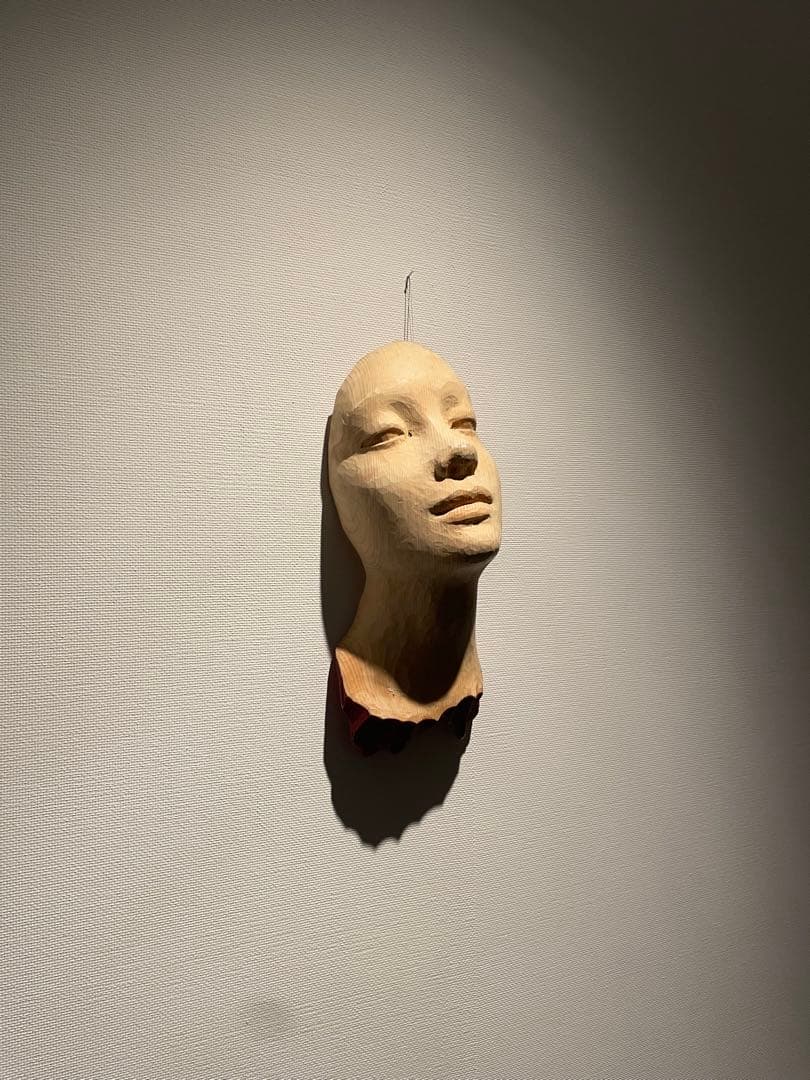 木製顔彫刻