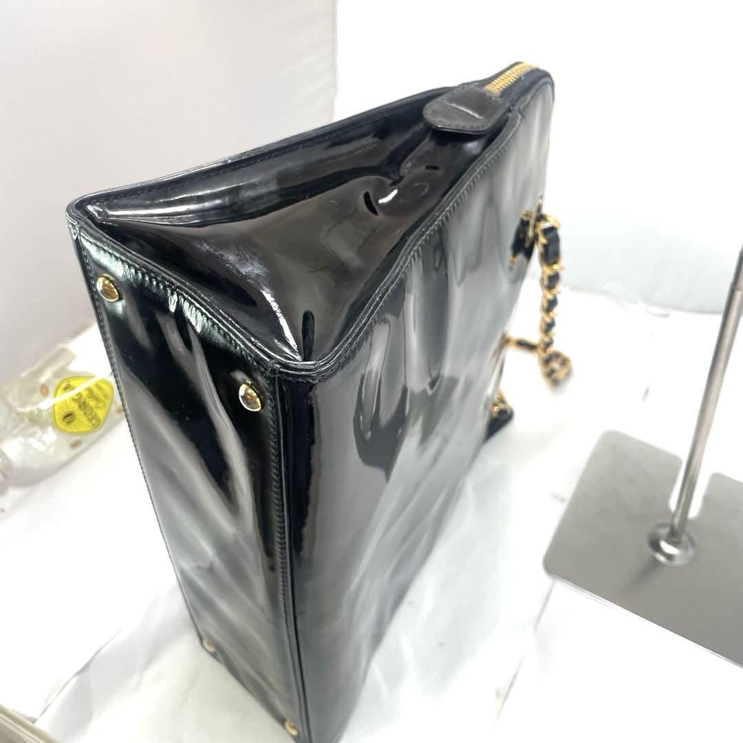 シャネル ショルダーバッグ エナメルターンロック レザーCHANEL チェーン