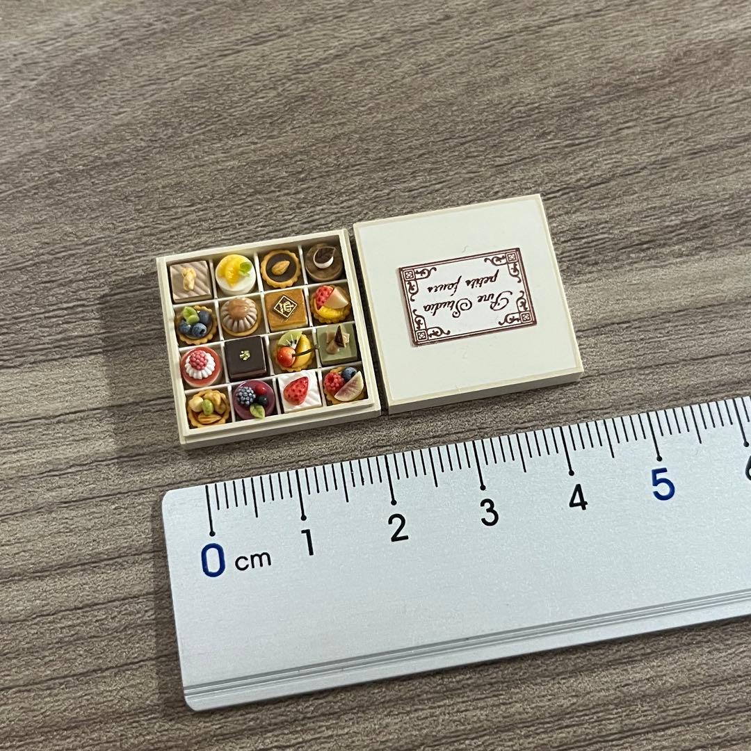ミニチュア　ケーキ　食品サンプル　リーメント