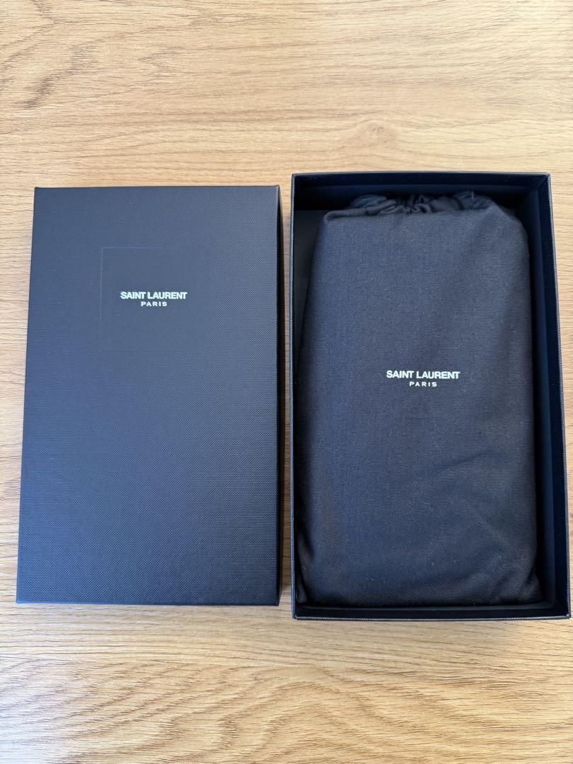【美品】SAINT LAURENT ブラックレザー長財布