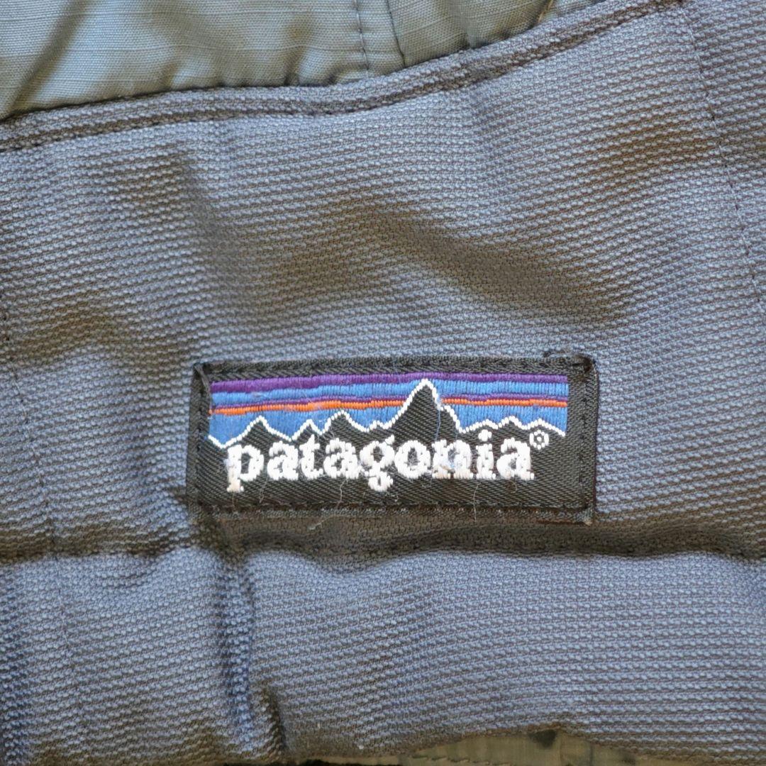 Patagonia フード付きパデッドジャケット