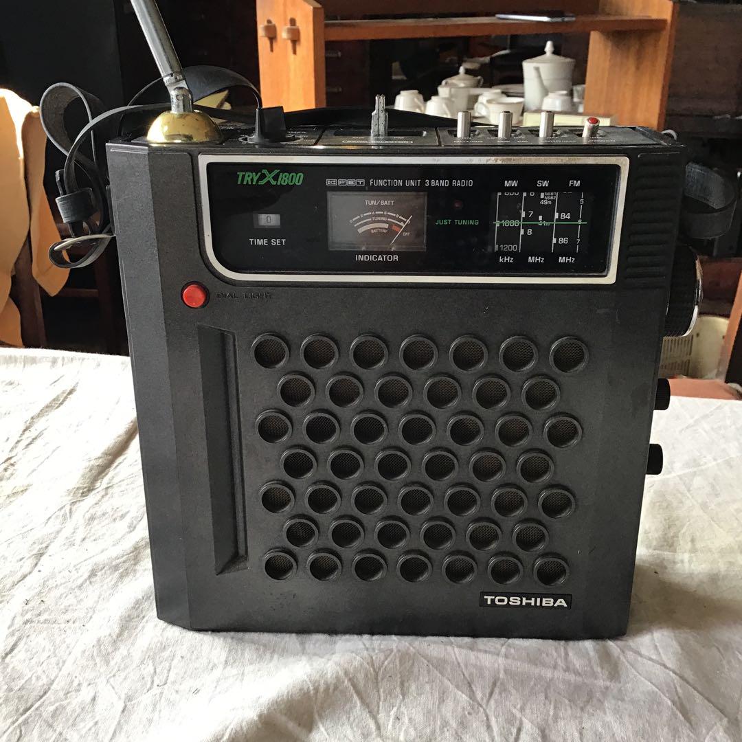 TOSHIBA RP1800F AM/FMラジオ