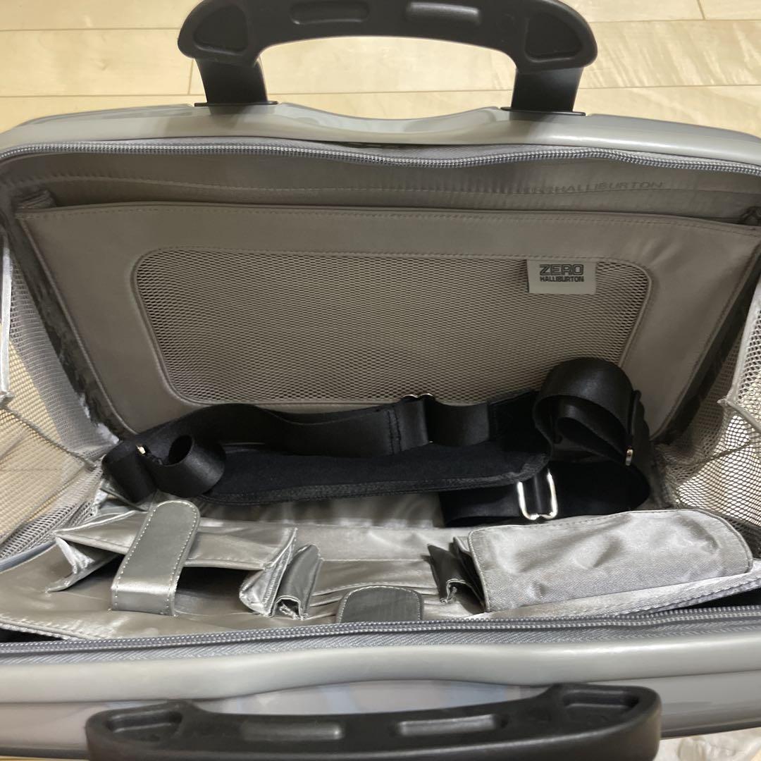 【未使用品】ZERO HALLIBURTON Z-FLEX グレー