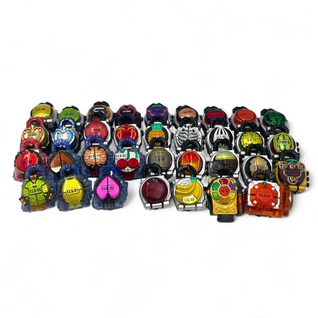 仮面ライダー鎧武】 豪華セット！DXロックシードセット 34個入り