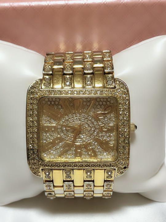 メルカリ レディース四角いキラキラ時計 アクセサリー ファッション キラキラ Watch 腕時計 アナログ 1 250 中古や未使用のフリマ メルカリ レディース四角いキラキラ時計 アクセサリー ファッション キラキラ Watch 腕時計 アナログ 1 250 中古や未使用のフリマ