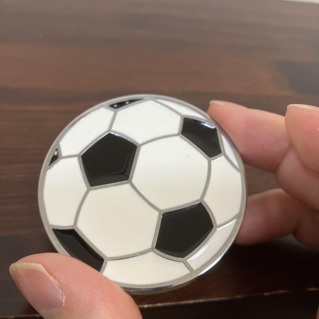 ＊1点限り❤️3D メタル サッカー　エンブレム　バッジ　フットボール トランク