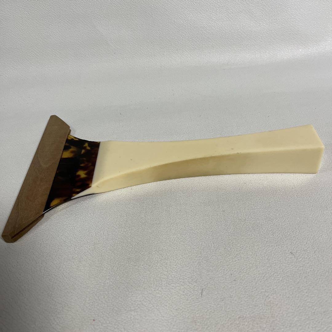 三味線のバチ　鼈甲　開き13cm