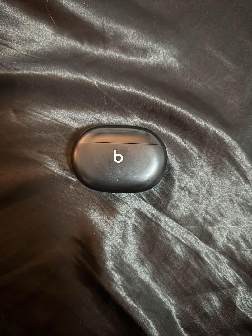 Beats Studio Buds