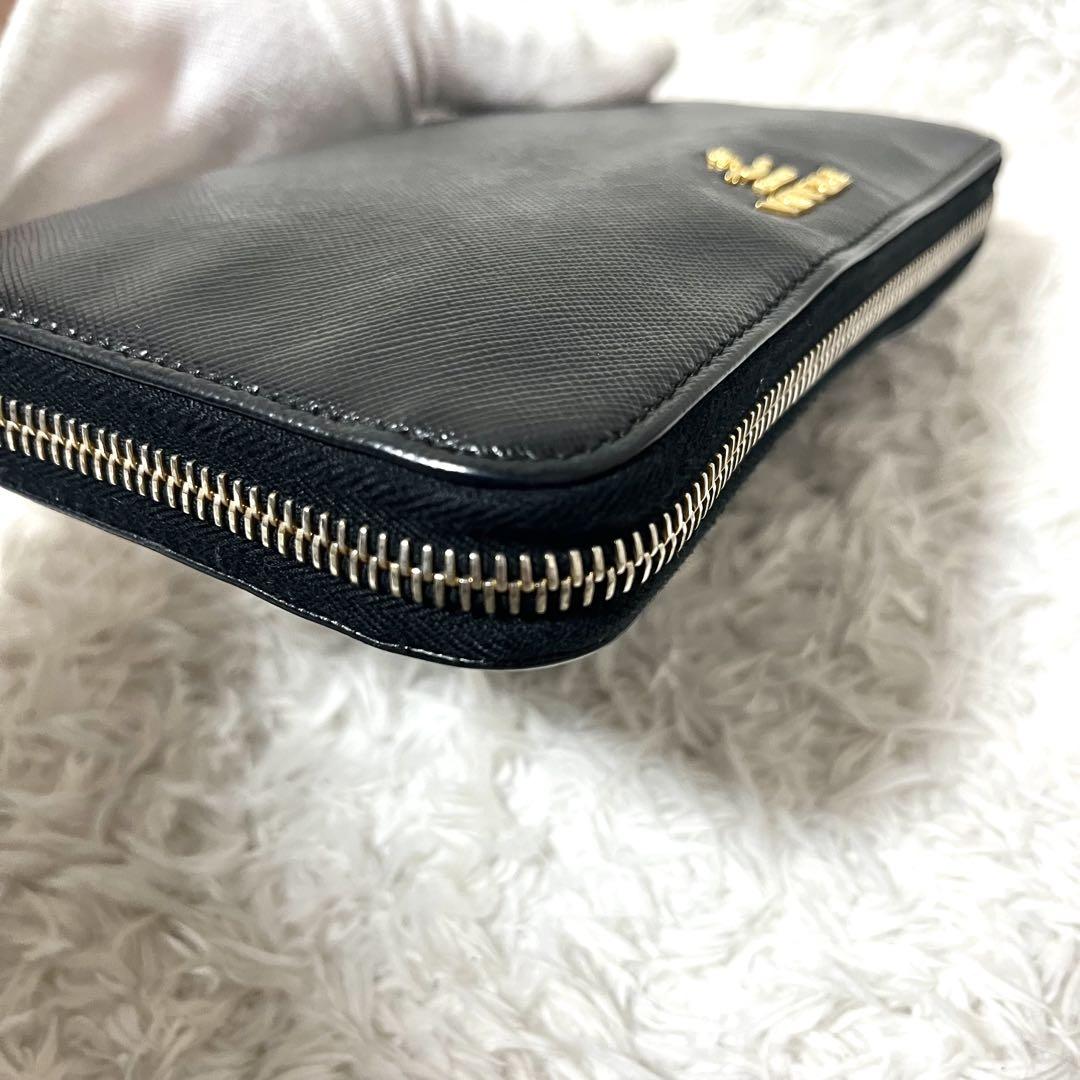 ✨美品✨PRADA プラダ 長財布 ラウンドジップ ゴールド金具 オールレザー