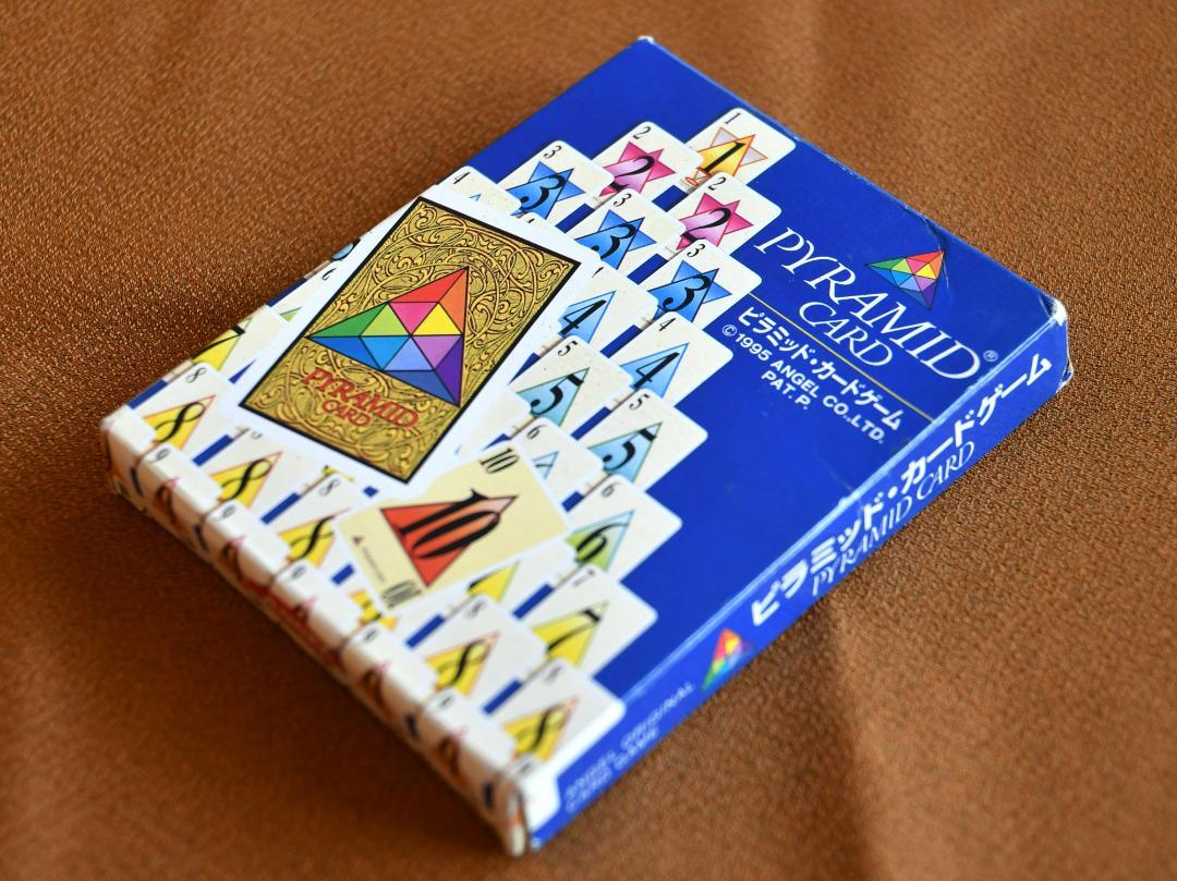 絶版】レトロゲーム『ピラミッド・カードゲーム』未使用品