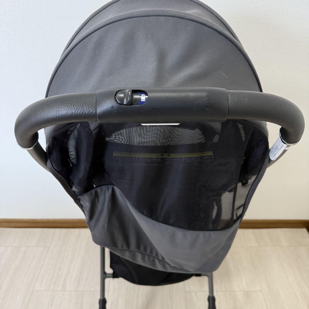 美品　Aprica ベビーカー クルリー 真横 A型 軽量 グレー GR