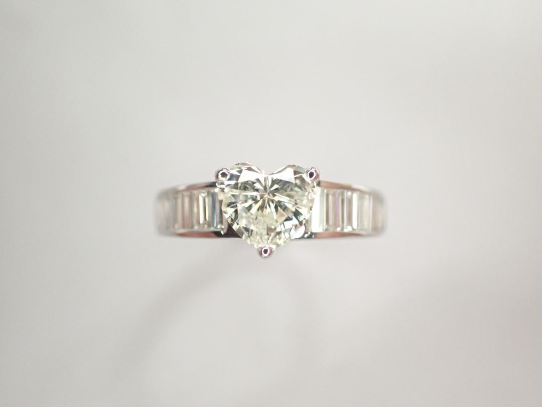 1/美品 Pt900 ハートダイヤ1.008ct(K-VS2) リング 指輪