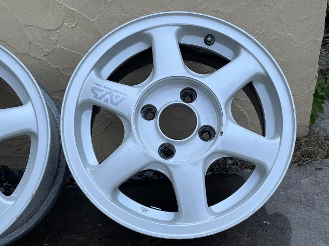 AVS 15インチ ホイール 4本セット 114.3