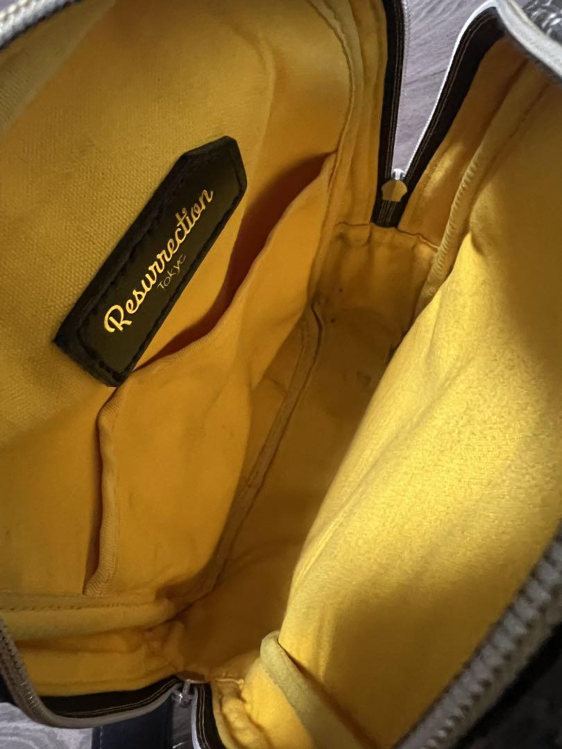 レザレクション　バック