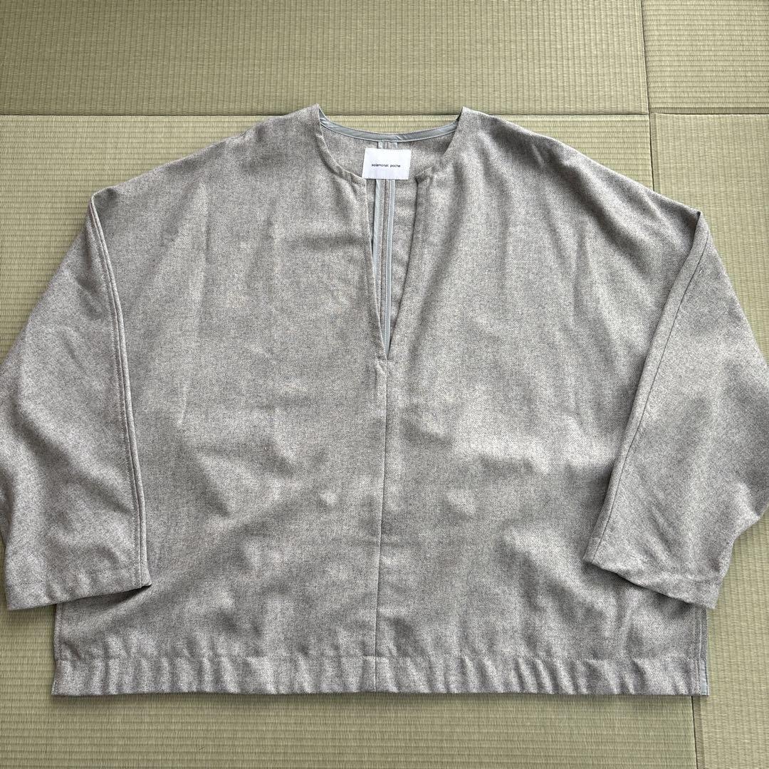 solamonat poche ソラモナポッシェ　ウールVネックプルオーバー