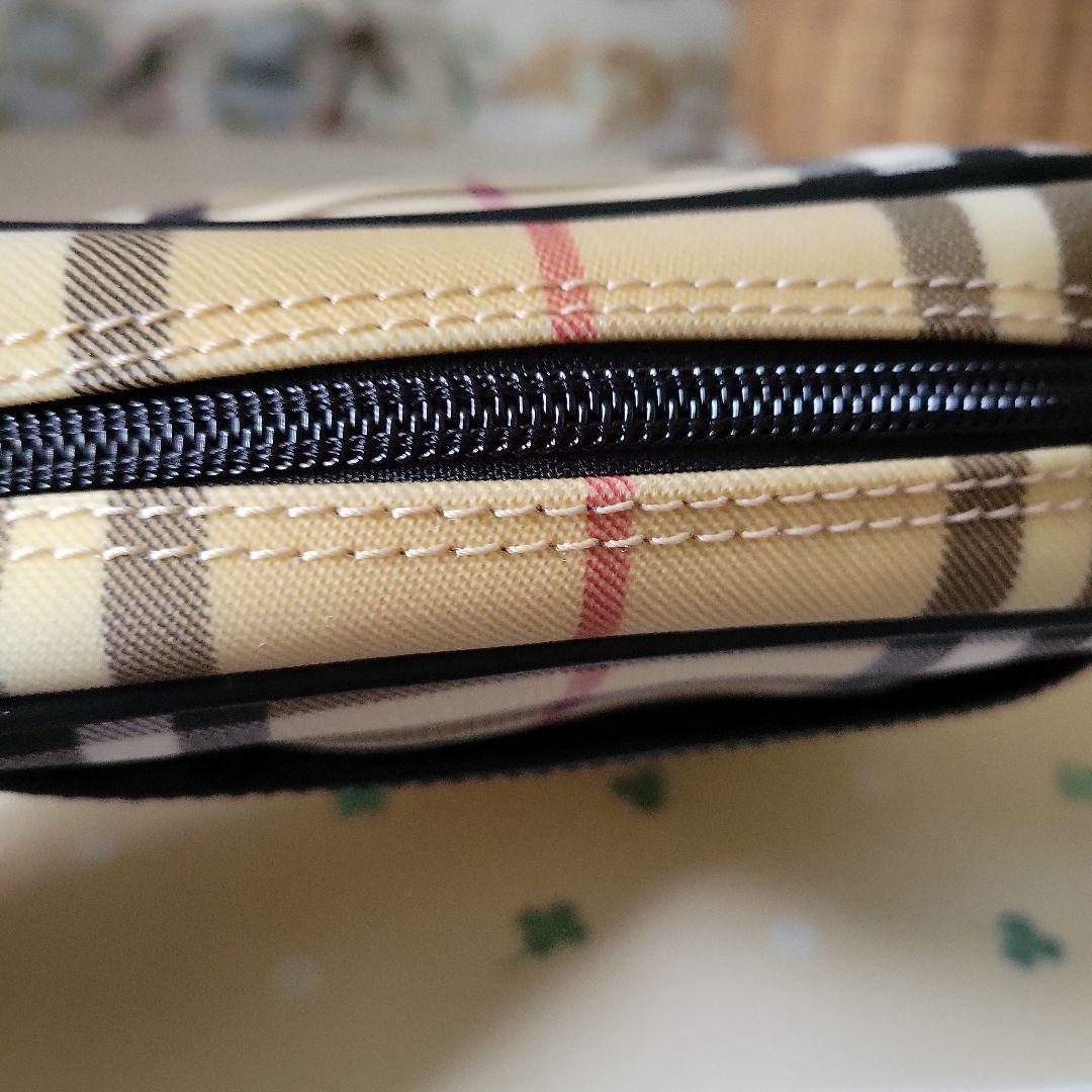 BURBERRY　ノバチェックポシェット