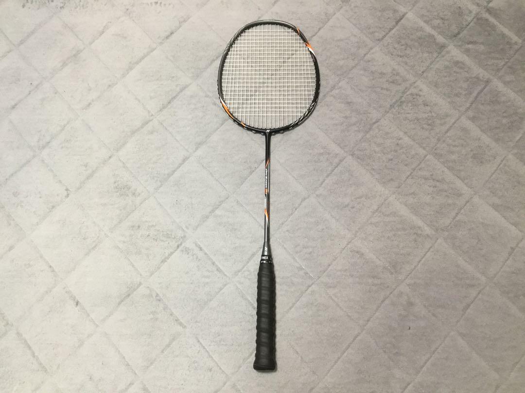 YONEX バドミントンラケット&ケース　ヨネックス　新品に近い　送料無料