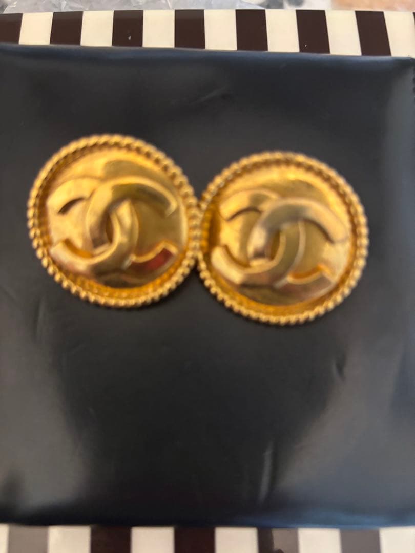 Chanel ゴールド CCロゴ イヤリング